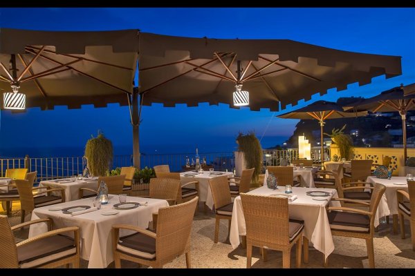Capri Tiberio Palace Capri Italy卡普里島意大利團 (Luxe Travel ∙ Luxury travel  ∙ Luxury holiday  ∙ Luxe Tour  ∙ 特色尊貴包團 ∙  商務旅遊 ∙  自由行套票 ∙滑雪  ∙ 溫泉 ∙ 品味假期 ∙ 品味遊)