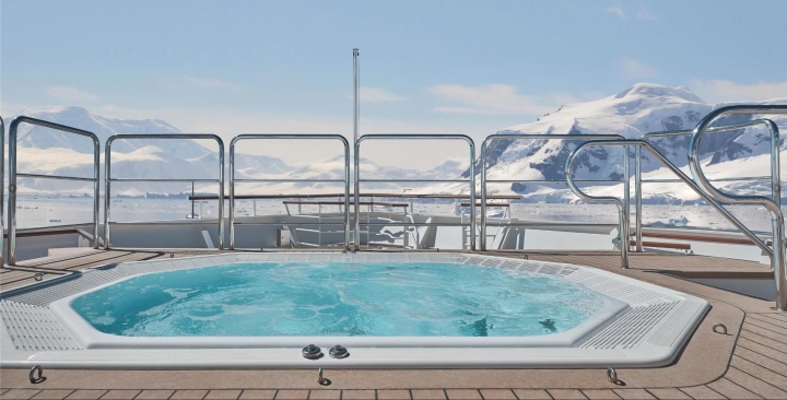 Antarctica Expedition Pro Tips: When to Go, Fly-Cruise, and How to Enjoy a Truly Comfortable Journey | Luxe Travel