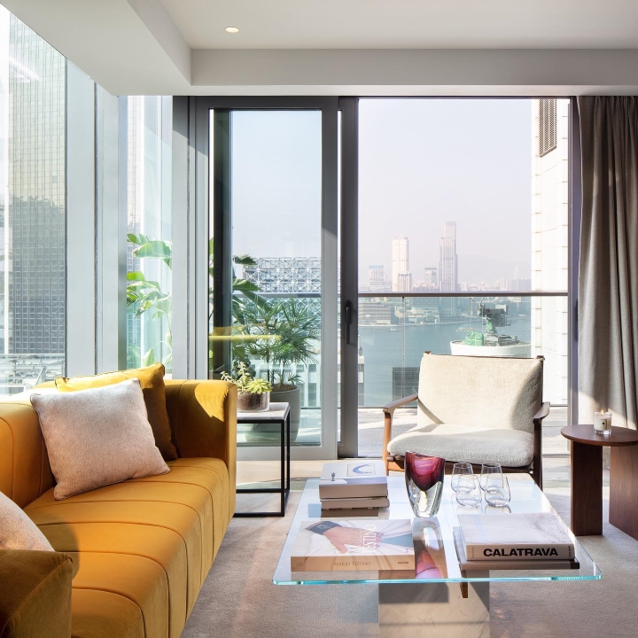 New in town! | The Hari Hong Kong Enjoy 4-course set dinner and exclusive welcome amenities | The Hari Stay & Dine Staycation Offer 