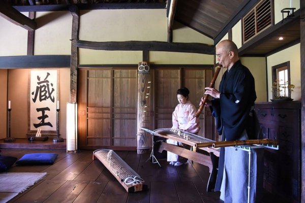 Experience Traditional Japanese Instrument | LUXE TRAVEL