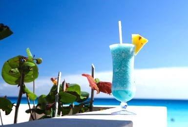A Classical Taste of Tropical Paradise | Blue Hawaiian | Luxe Travel