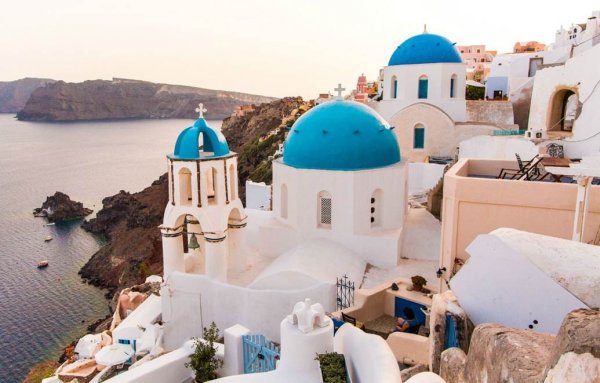 Santorini or France? | Book by 28th Feb | Luxe BA Early Bird Offer | Luxe Travel