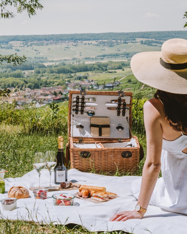 🆕 Discover Champagne Region & Paris