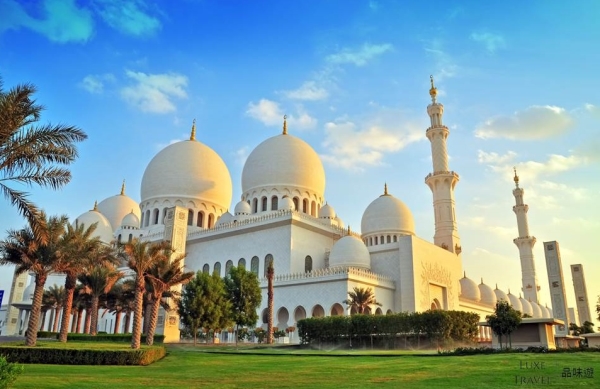 Chinese New Year Departure - Abu Dhabi & Dubai Discovery Journey with Private Day Tours 8 Days 6 Nights